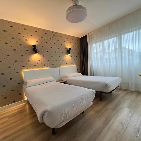 Hotel Iraipe Gorbea Auto Check-In Vitoria-Gasteiz Esterno foto