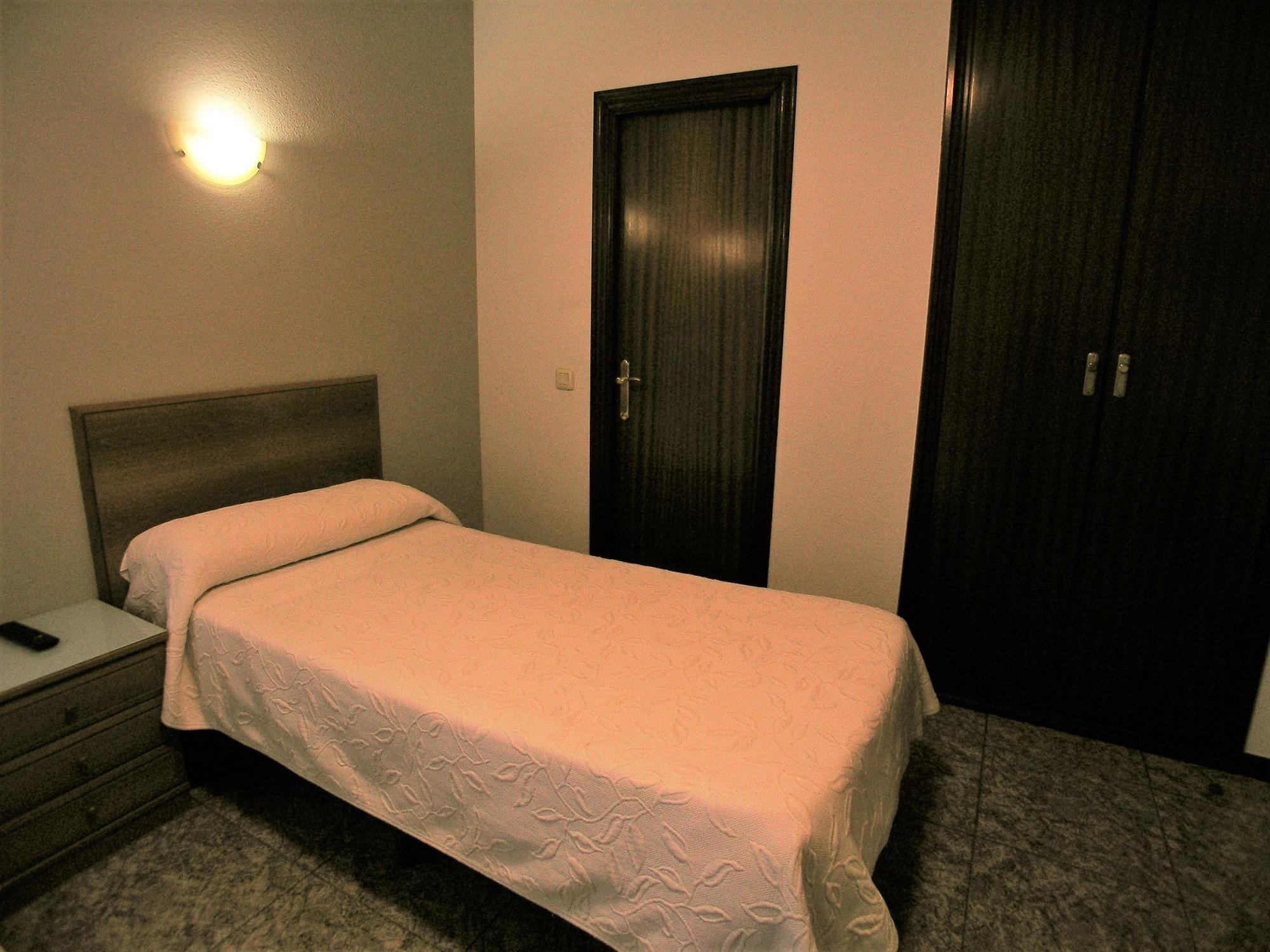 Hotel Iraipe Gorbea Auto Check-In Vitoria-Gasteiz Esterno foto