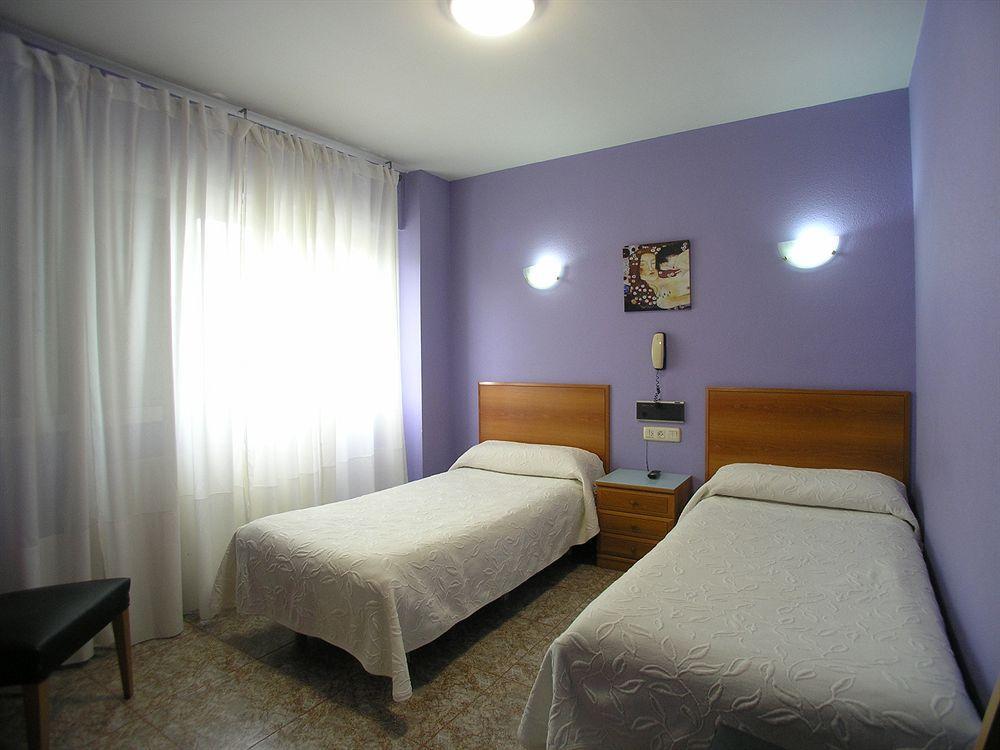Hotel Iraipe Gorbea Auto Check-In Vitoria-Gasteiz Esterno foto