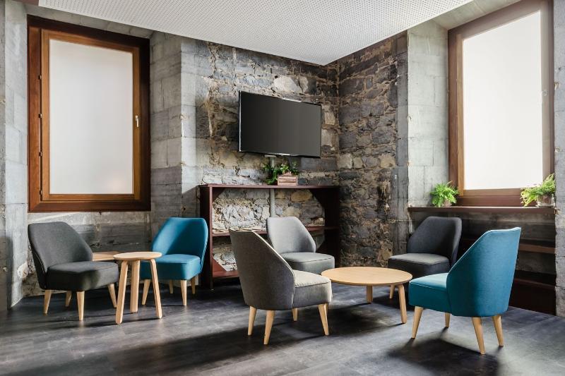Hotel Iraipe Gorbea Auto Check-In Vitoria-Gasteiz Esterno foto